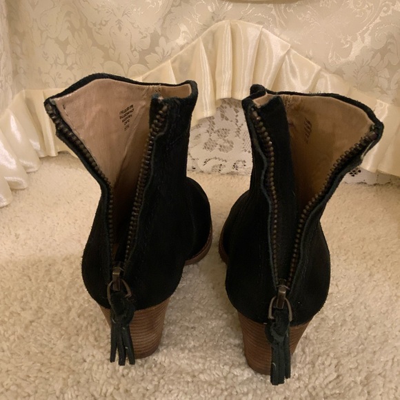 SPLENDID WOMENS SUEDE TASSEL BACK ZIP ANKEL BOOTS - Picture 7 of 10